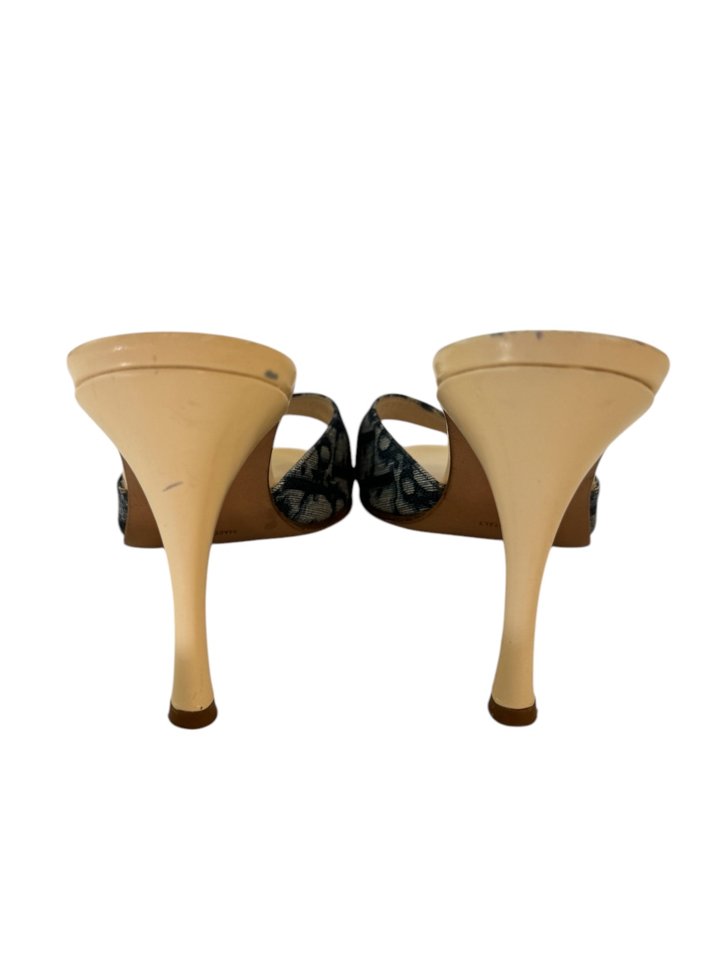 CHRISTIAN DIOR LOCK AND KEY HEELS IT 37