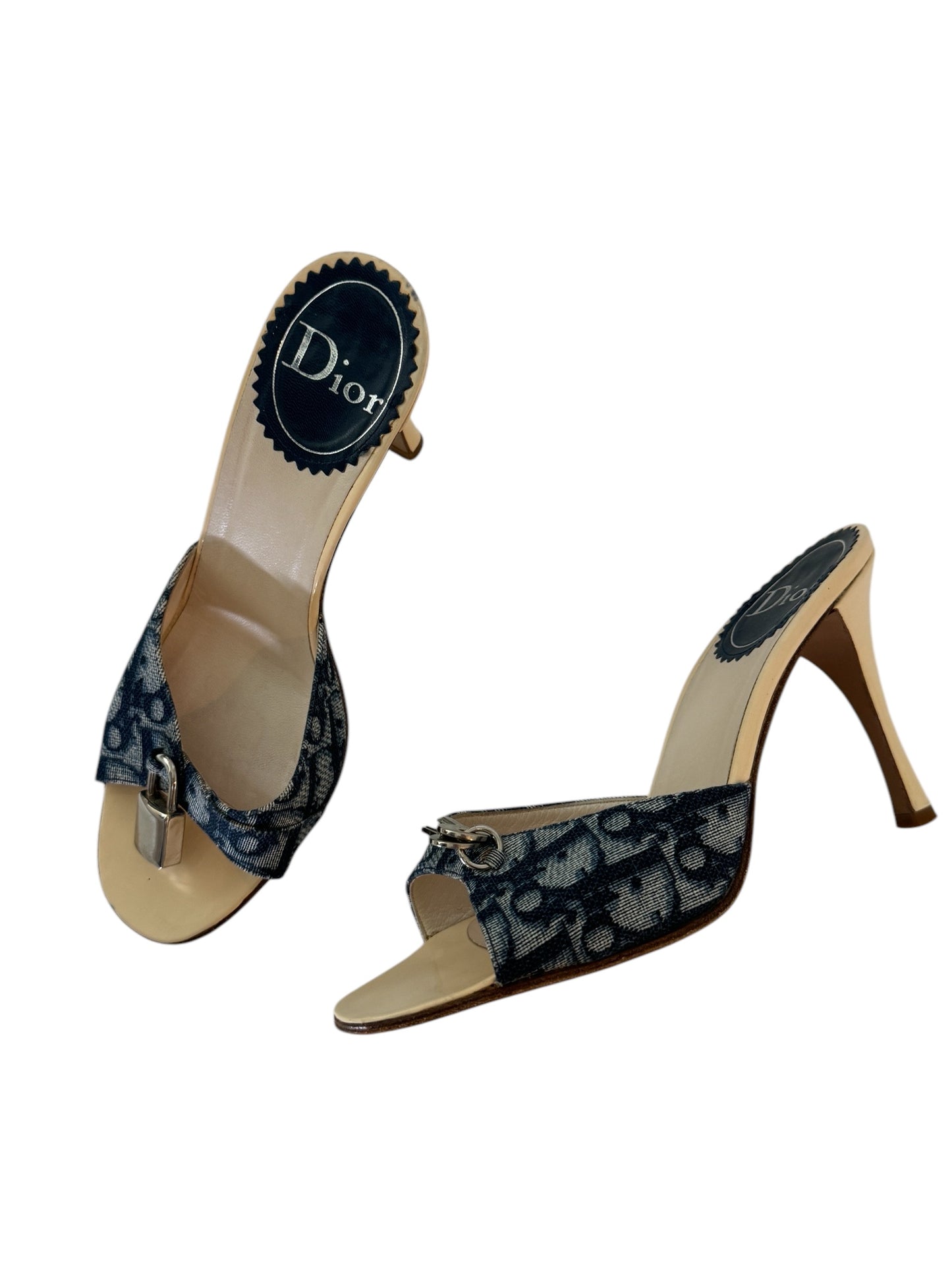 CHRISTIAN DIOR LOCK AND KEY HEELS IT 37