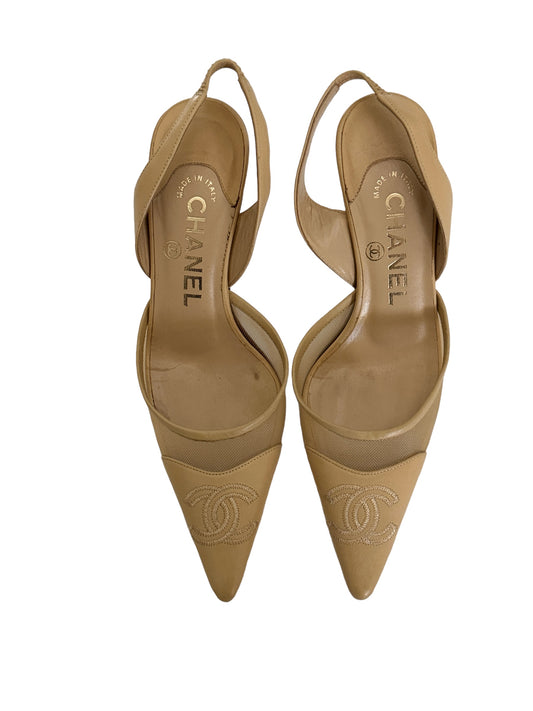 CHANEL BEIGE MESH LOGO SLINGBACK HEELS IT 34.5c