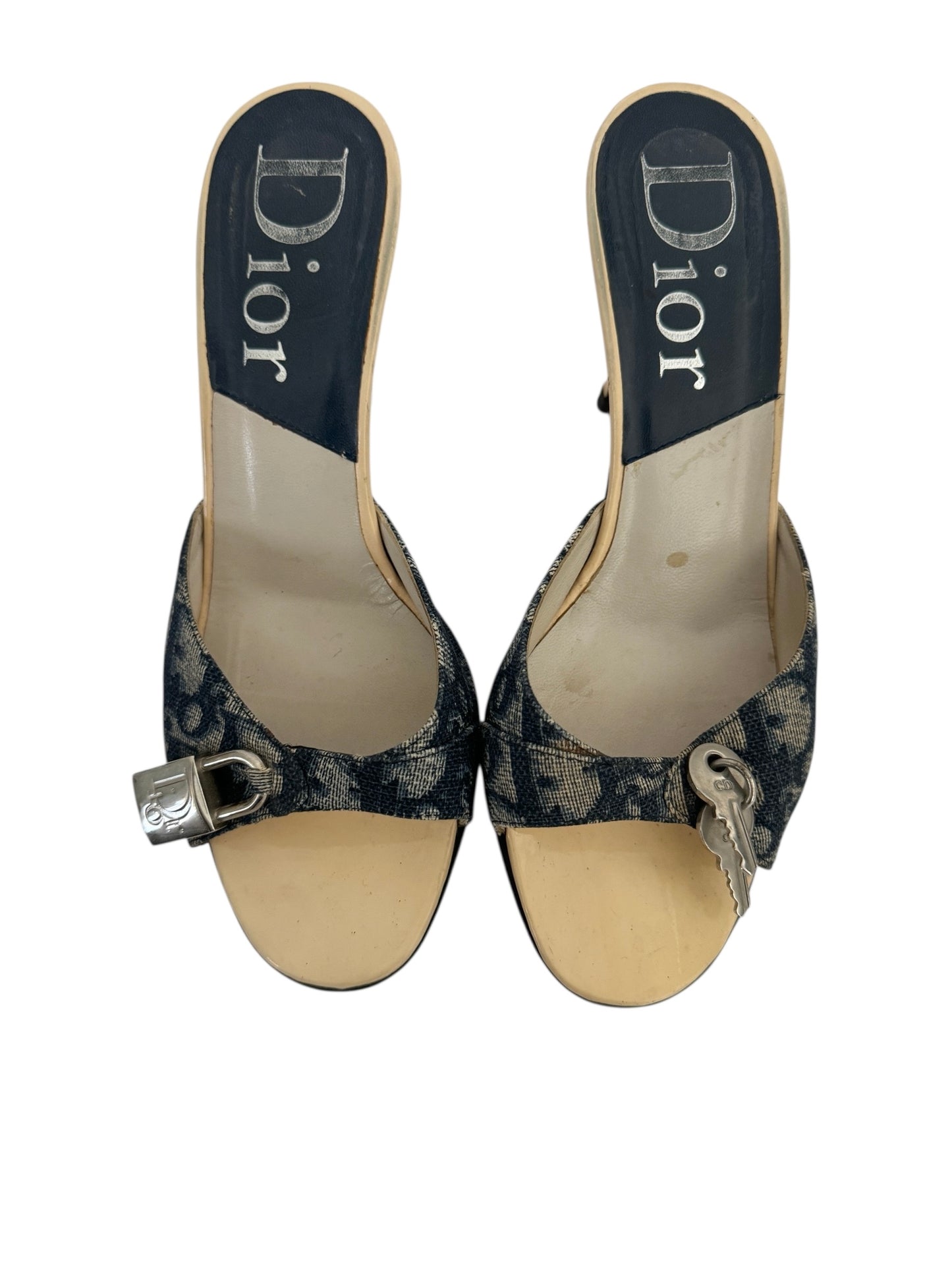 CHRISTIAN DIOR LOCK AND KEY HEELS IT 36