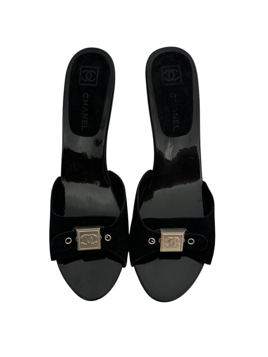 CHANEL BUCKLE HEEL IT 41